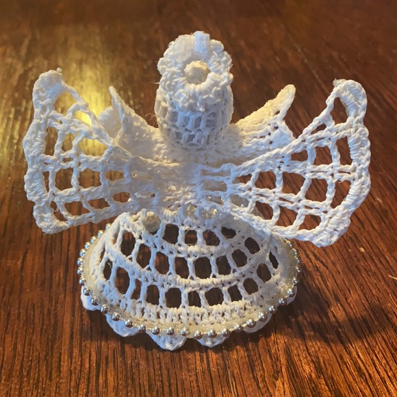 Crocheted angel - Picture 3 of 3